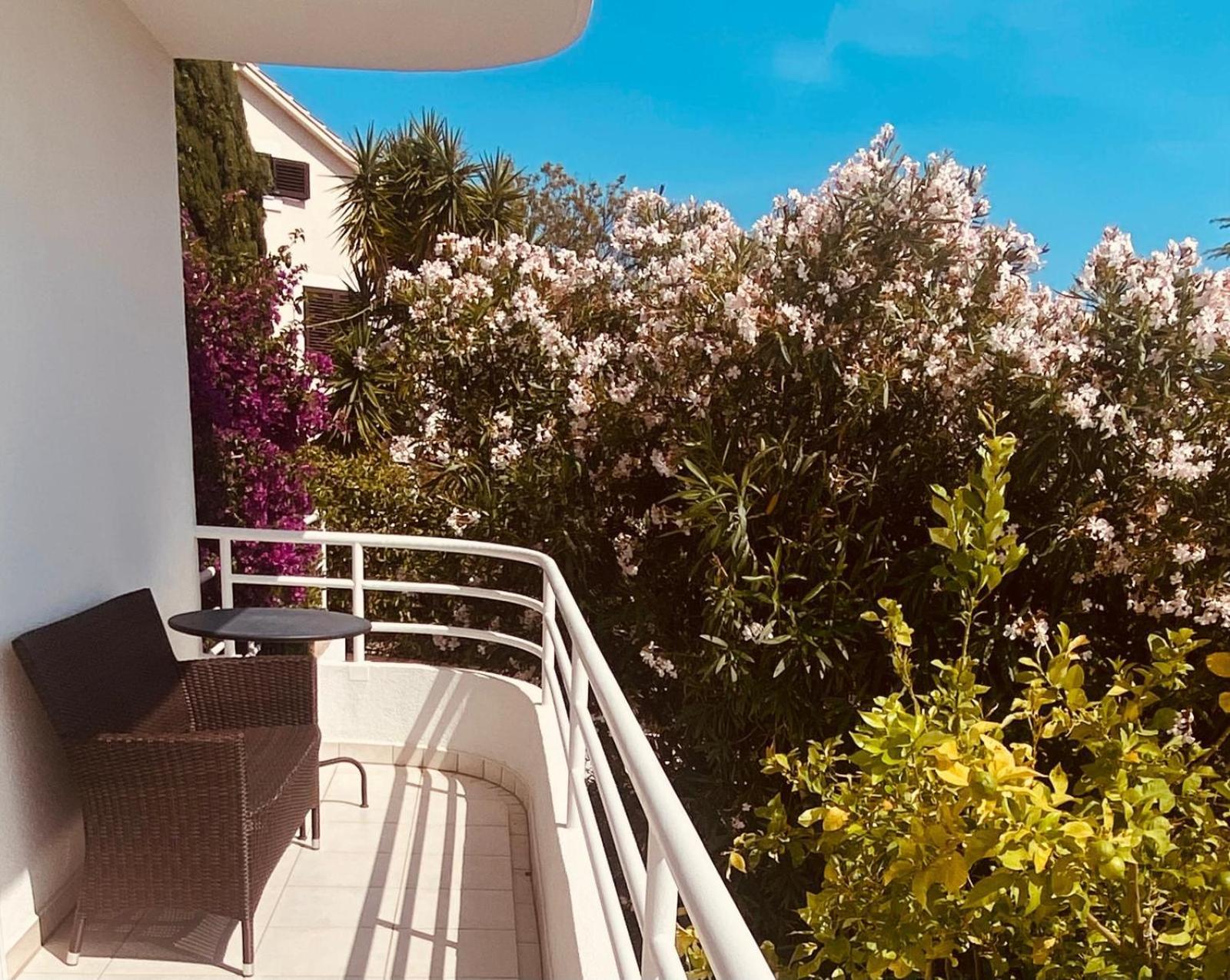 Appartamento House Agradable Seget Vranjica Esterno foto