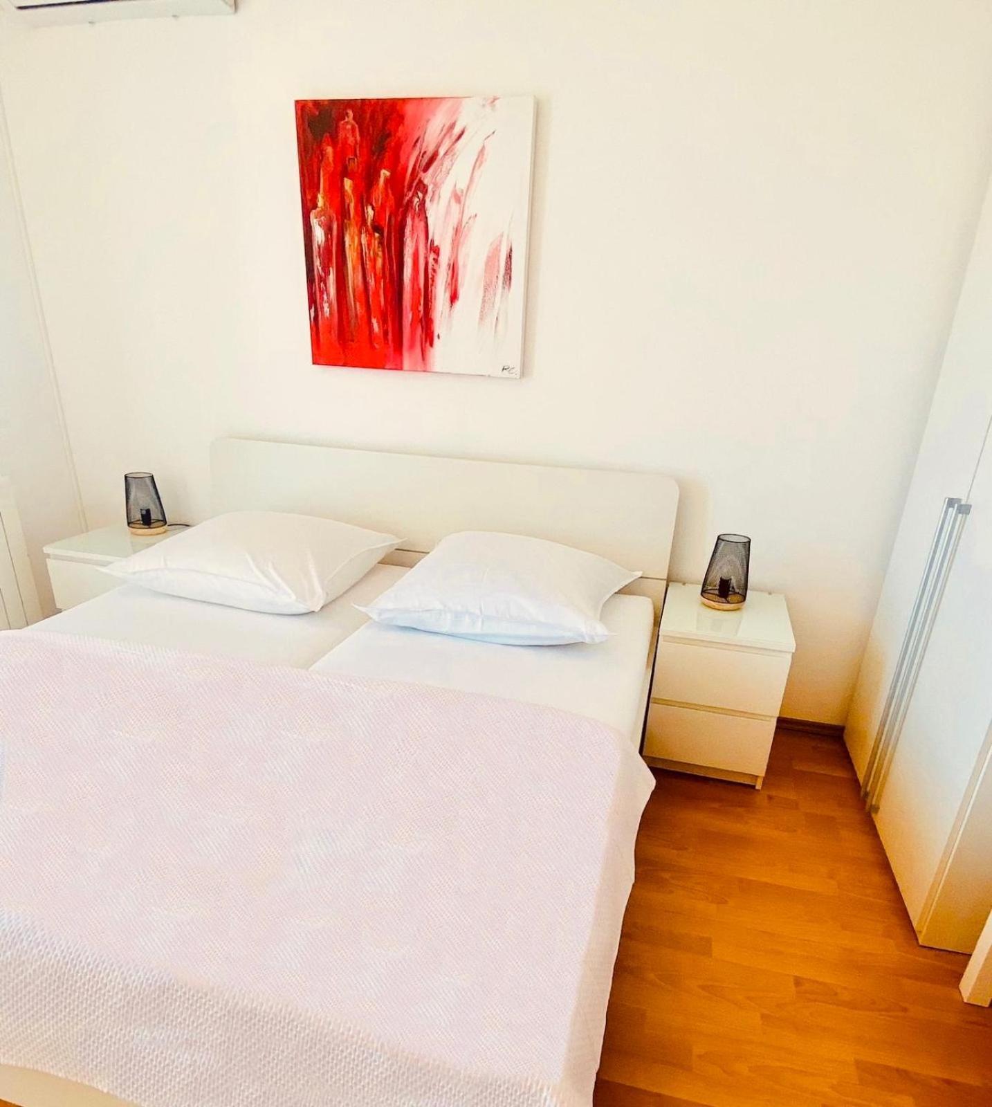 Appartamento House Agradable Seget Vranjica Esterno foto